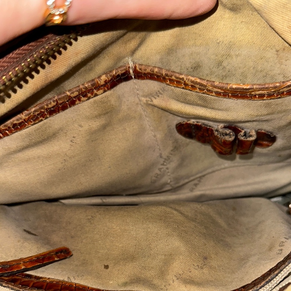 Brahmin Brown Crocodile Embossed Crossbody Bag adjustable strap nice - Picture 8 of 11